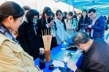 临平校区举办“承千年匠心 育时代先锋”新时代非遗文明实践进校园活动